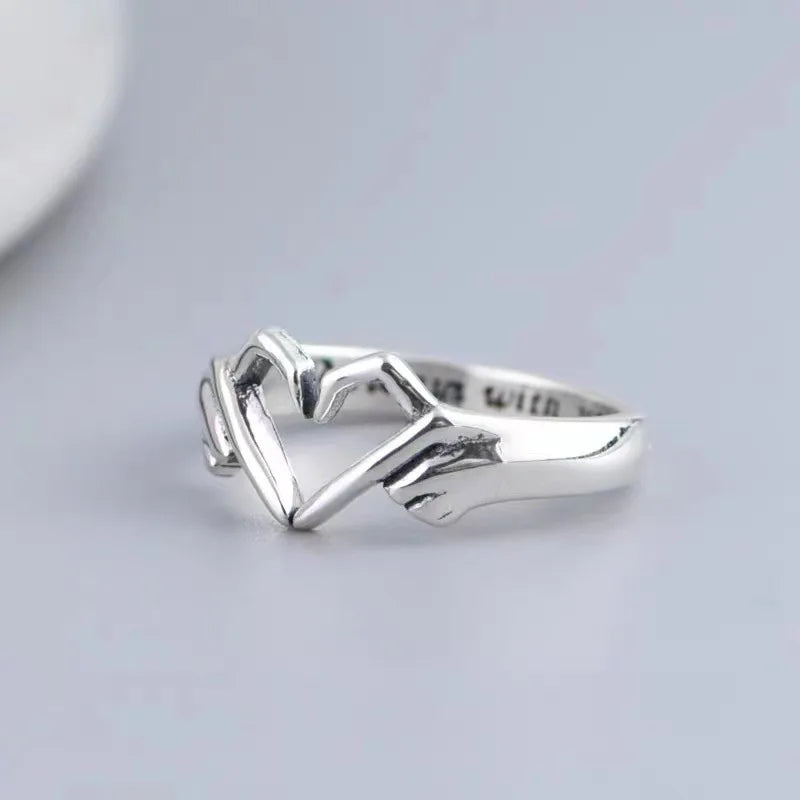 Matching Ring Romantic Heart Hand Hug Ring for Women Men Couple Silver Color Gold Color Love Gesture Finger Jewelry Gift